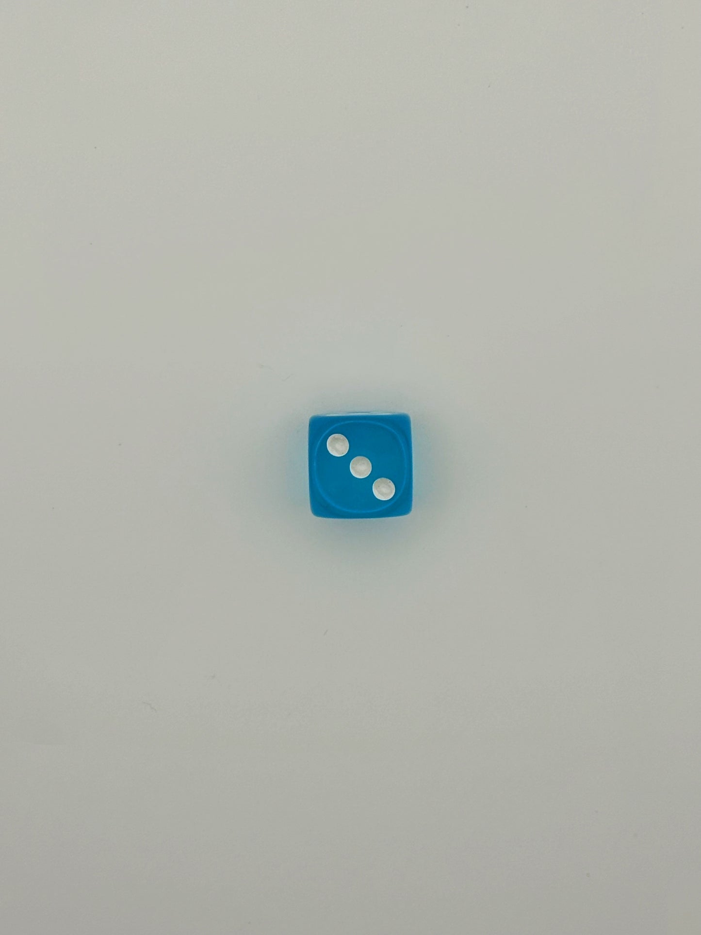 Lucky Roll – Colored Dice Charm
