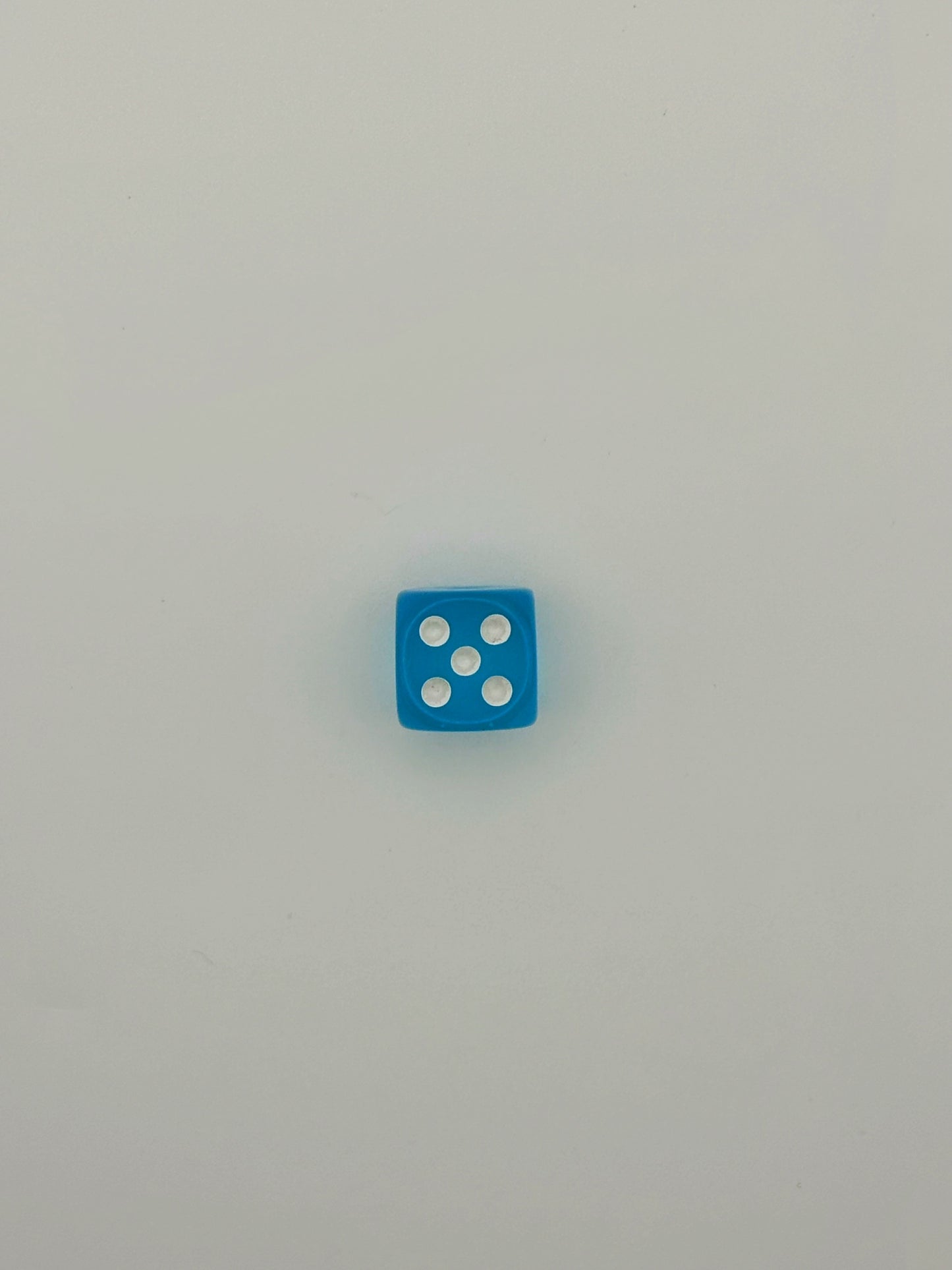 Lucky Roll – Colored Dice Charm
