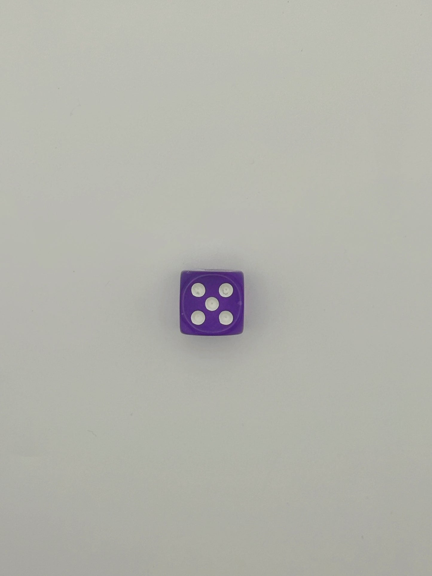 Lucky Roll – Colored Dice Charm