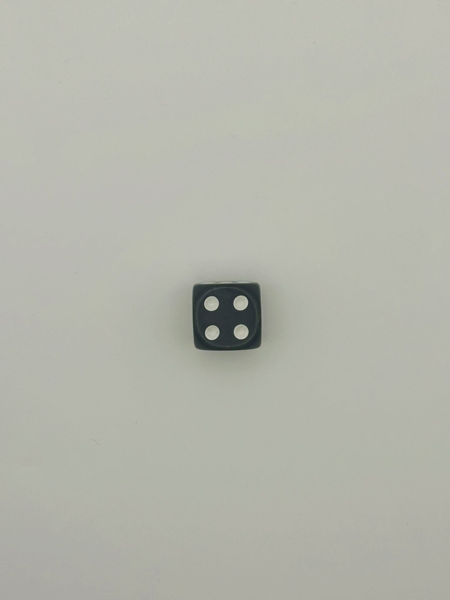Lucky Roll – Colored Dice Charm