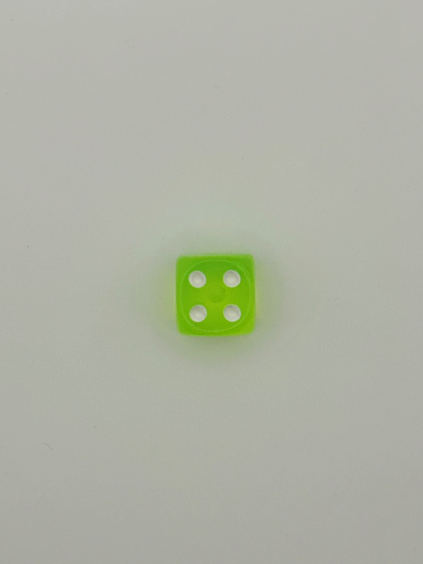 Lucky Roll – Colored Dice Charm