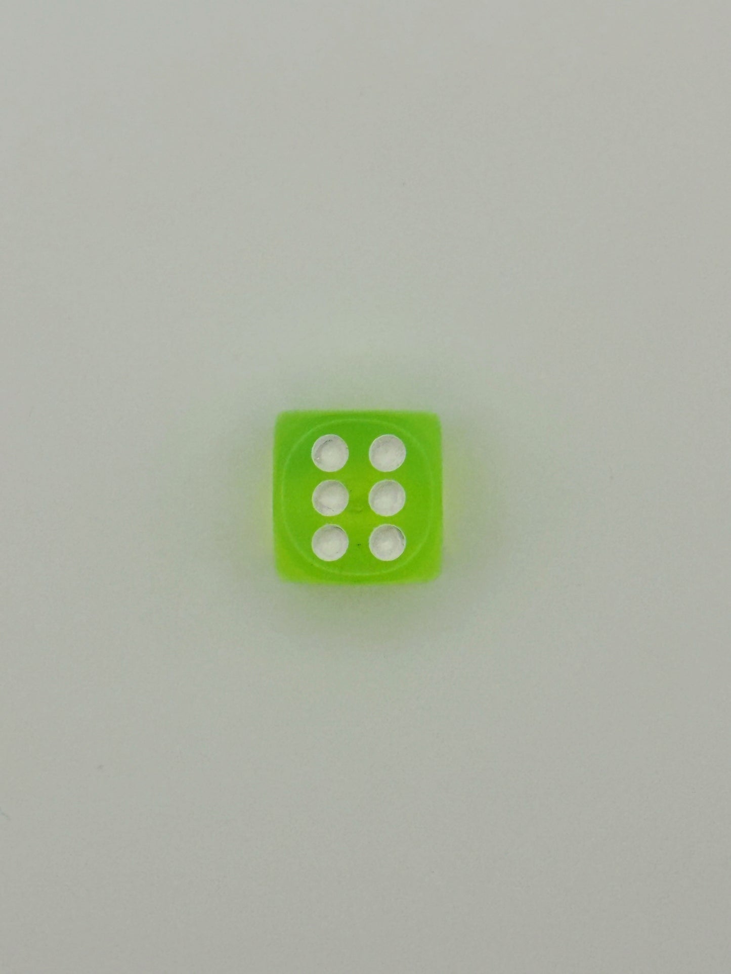 Lucky Roll – Colored Dice Charm