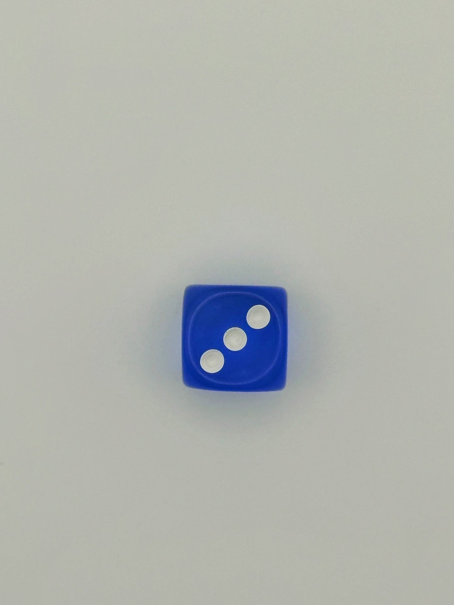 Lucky Roll – Colored Dice Charm