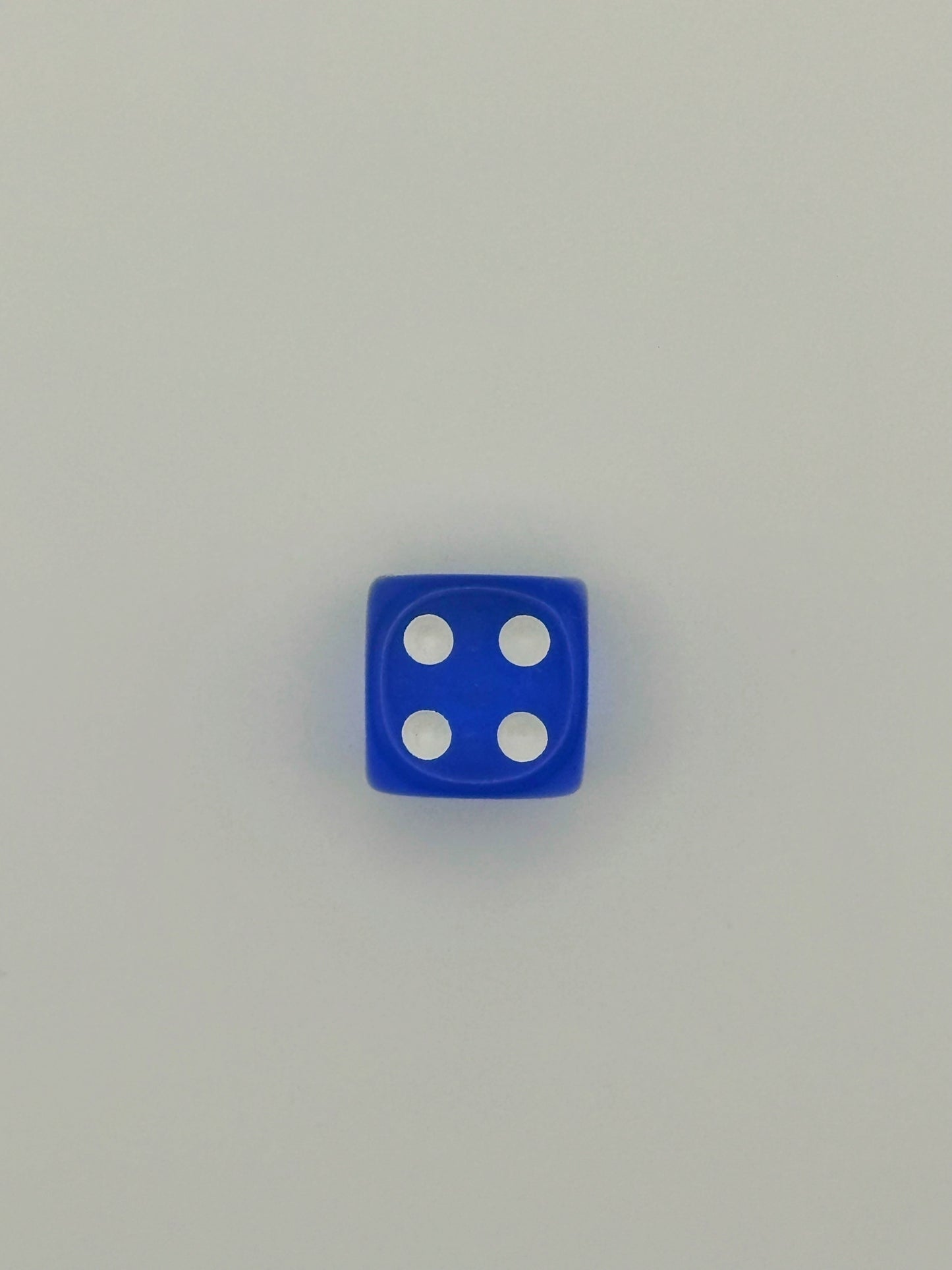 Lucky Roll – Colored Dice Charm