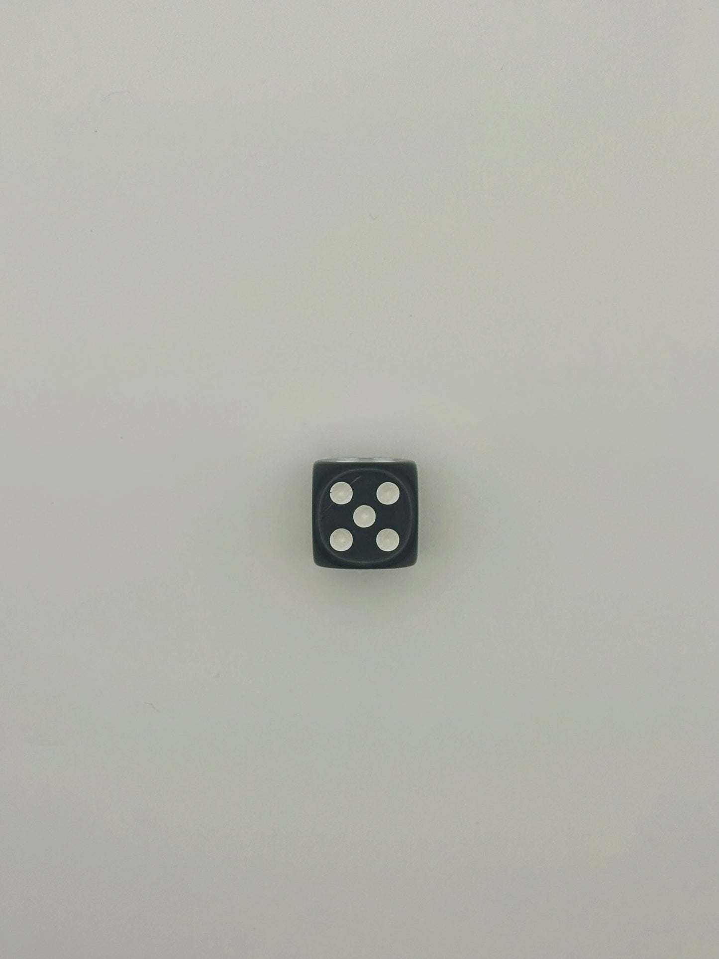 Lucky Roll – Colored Dice Charm
